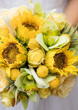 Load image into Gallery viewer, Artificial Yellow Billy Buttons