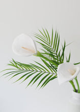 Load image into Gallery viewer, Indoor/Outdoor Plastic Areca Palm Plant - 35"