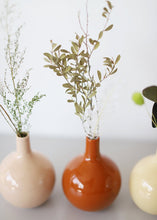 Load image into Gallery viewer, Dried Flower and Greenery Bouquet