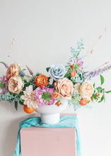 Load image into Gallery viewer, Orion Compote Flower Pot - 6.5"
