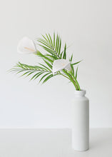 Load image into Gallery viewer, Indoor/Outdoor Plastic Areca Palm Plant - 35"
