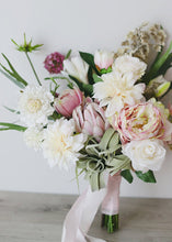 Load image into Gallery viewer, Cream Blush Dahlia Silk Flower Stem - 19"
