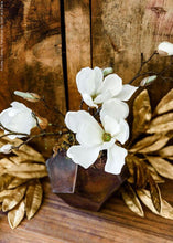 Load image into Gallery viewer, Silk Magnolia in Cream White - 19"
