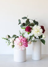 Load image into Gallery viewer, Fake Flowers Dahlia in White - 17"
