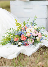 Load image into Gallery viewer, Ranunculus Fake Flowers in Peach Pink
