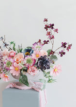 Load image into Gallery viewer, Artificial Cosmos Flowers in Pink - 3-4" Blooms
