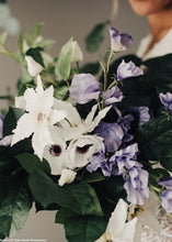 Load image into Gallery viewer, Sweet Pea Flower in Purple Lavender
