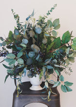 Load image into Gallery viewer, Whitewashed Metal Urn Floral Vase - 6.5"
