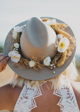 Load image into Gallery viewer, Dried Wild Oats
