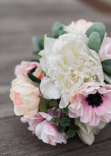 Load image into Gallery viewer, Natural Touch Peony Stem in Cream - 30" Tall
