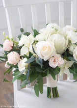 Load image into Gallery viewer, Natural Touch Artificial Roses in Blush - 21" Tall
